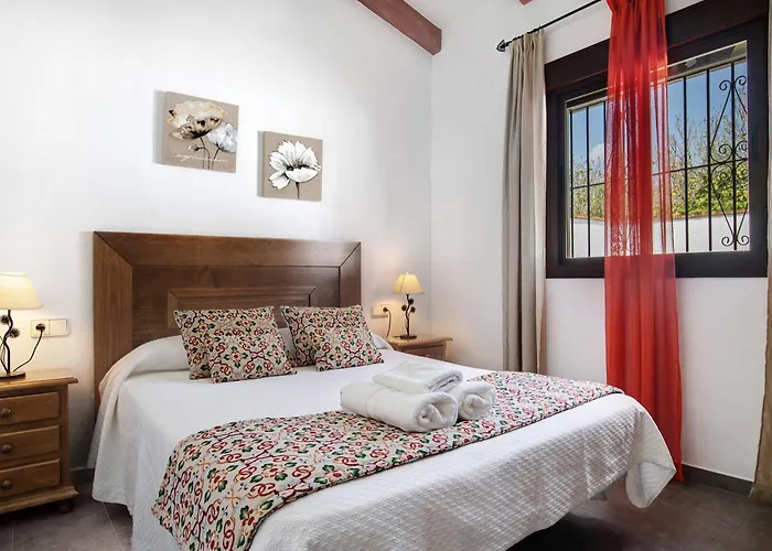 Mendoza Olivo * Conil De La Frontera